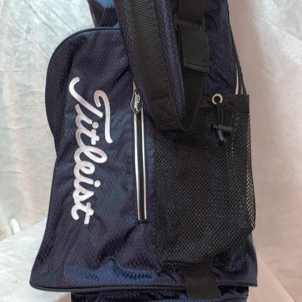 Titleist Premium Carry Pencil Bag Navy with Norte Dame Embroidery *NEW*